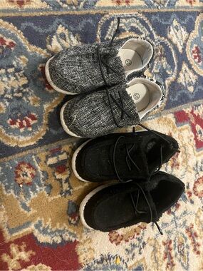 SHEIN Kids Slip-On Knit Sneakers in Black and Gray